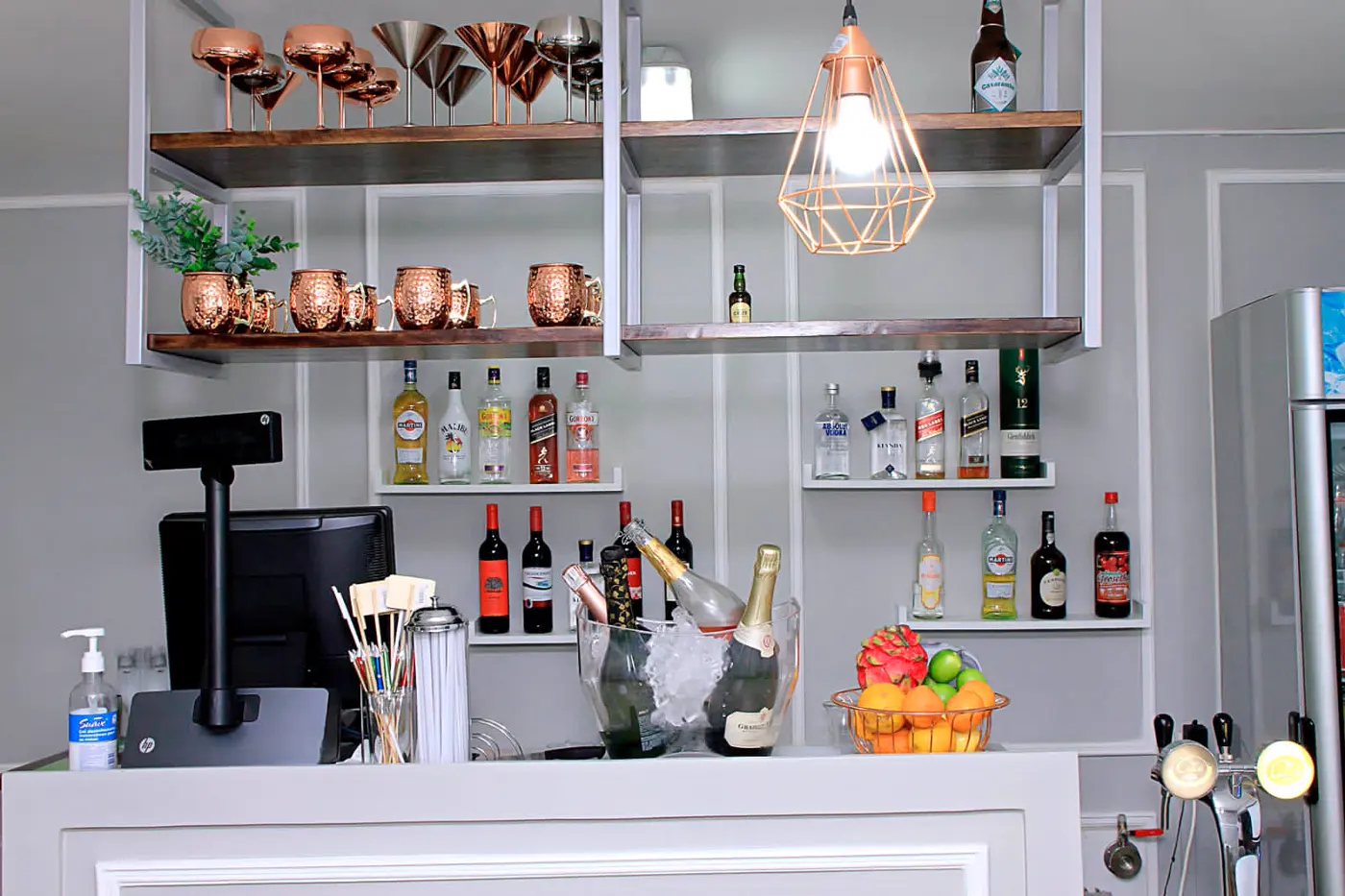 O bar do Bevande Spot